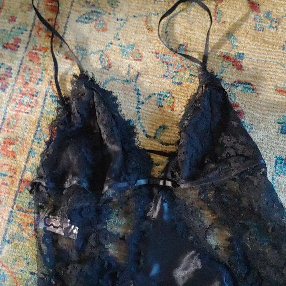 Victoria's Secret very sexy nightie sz. M - Picture 4 of 11